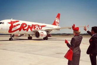 Ernest Airlines призупинить здійснення рейсів до України