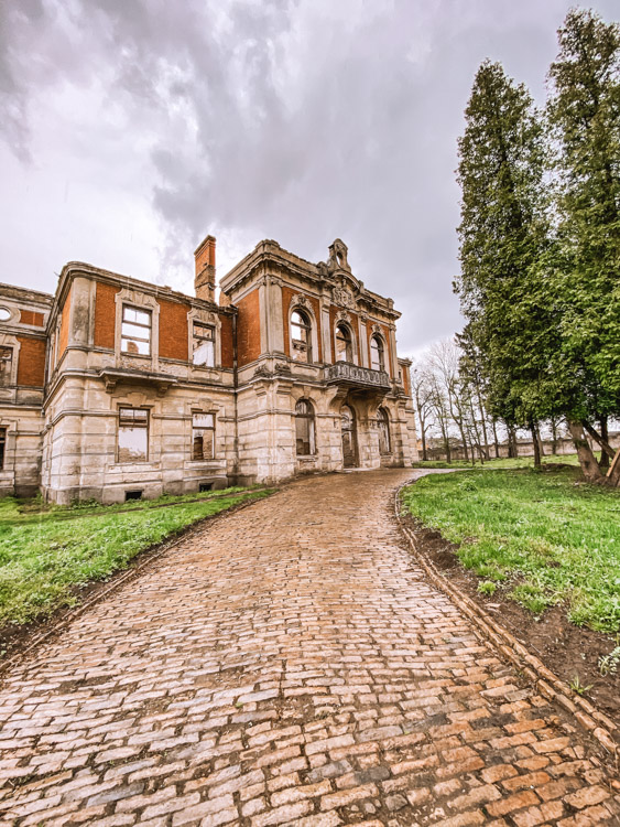 Тартаківський палац львівська область