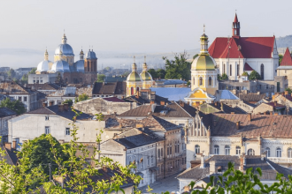 10 маленьких міст України, які варто відвідати