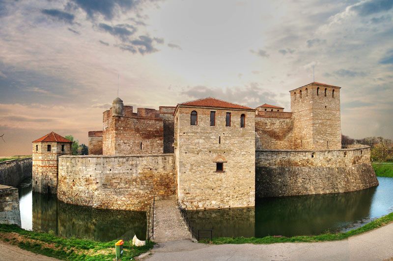 Фортеця Баба Віда болгарія