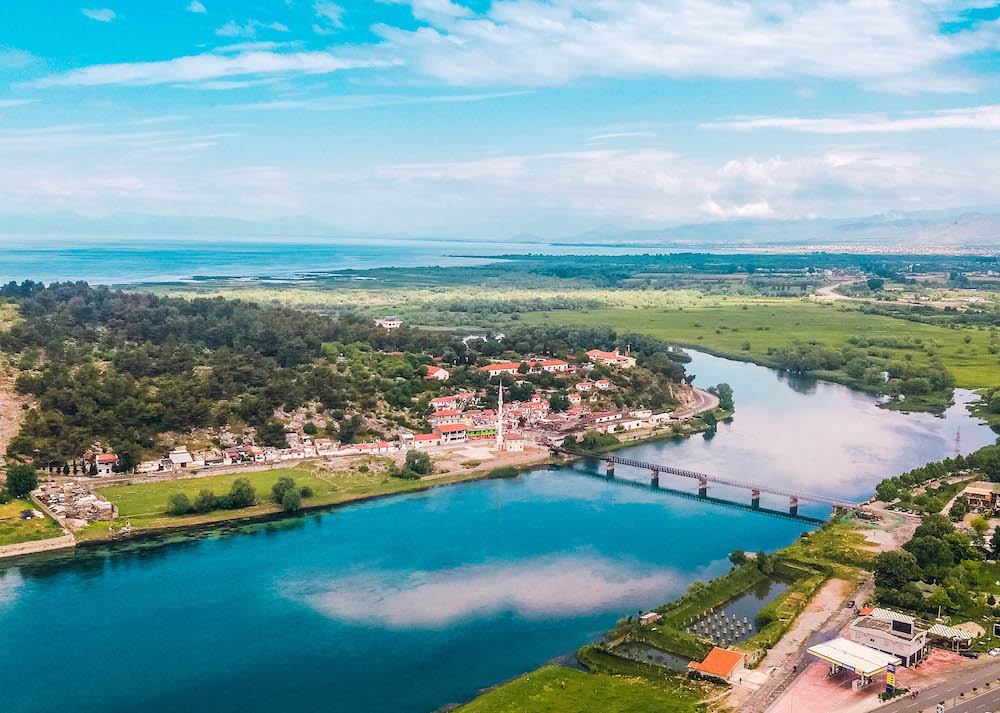 що подивитися в албанії Місто та озеро Шкодер