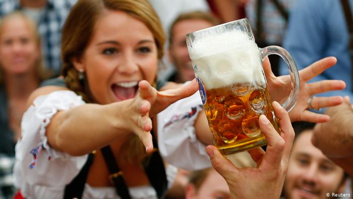 В Мюнхені заборонили продаж алкоголю на території Октоберфесту