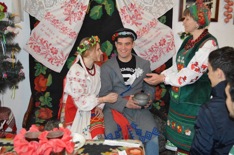 куди поїхати недалеко від полтави Великі Будища: музей українського весілля цікаві місця