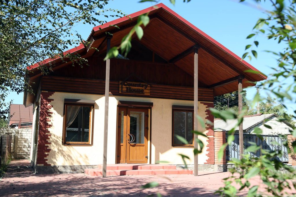 Садиба «Кантрі хауз», село Чечелеве, Полтавська область зелений туризм