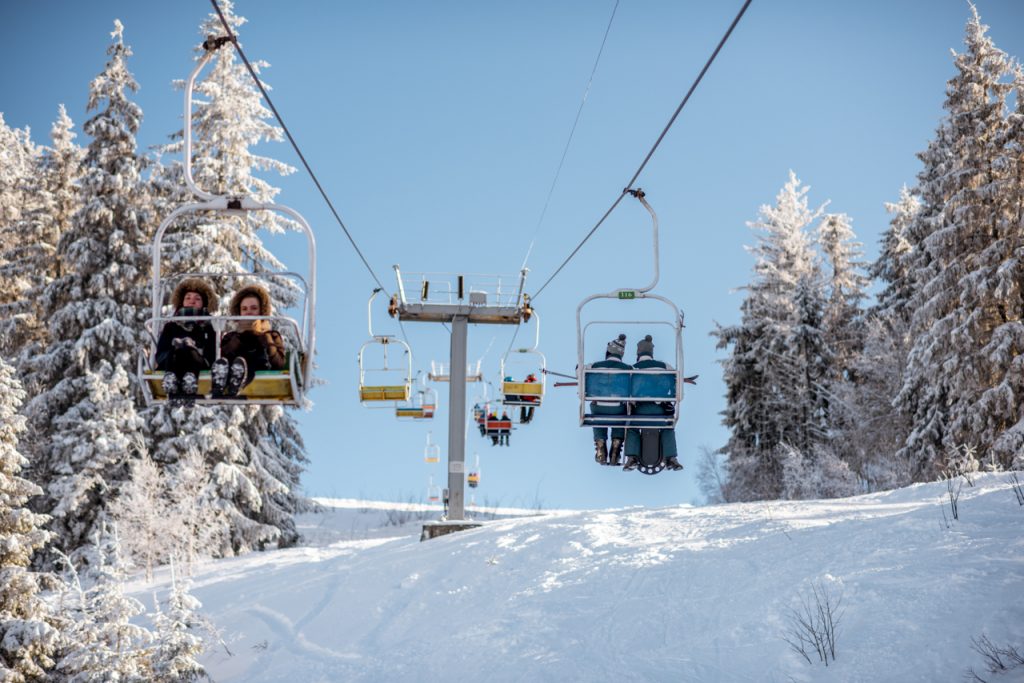 славське гірськолижні курорти україни куди поїхати зимою де покататися на лижах траси