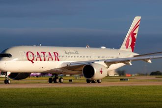У Qatar Airways з'явилась програма зі знижками для студентів