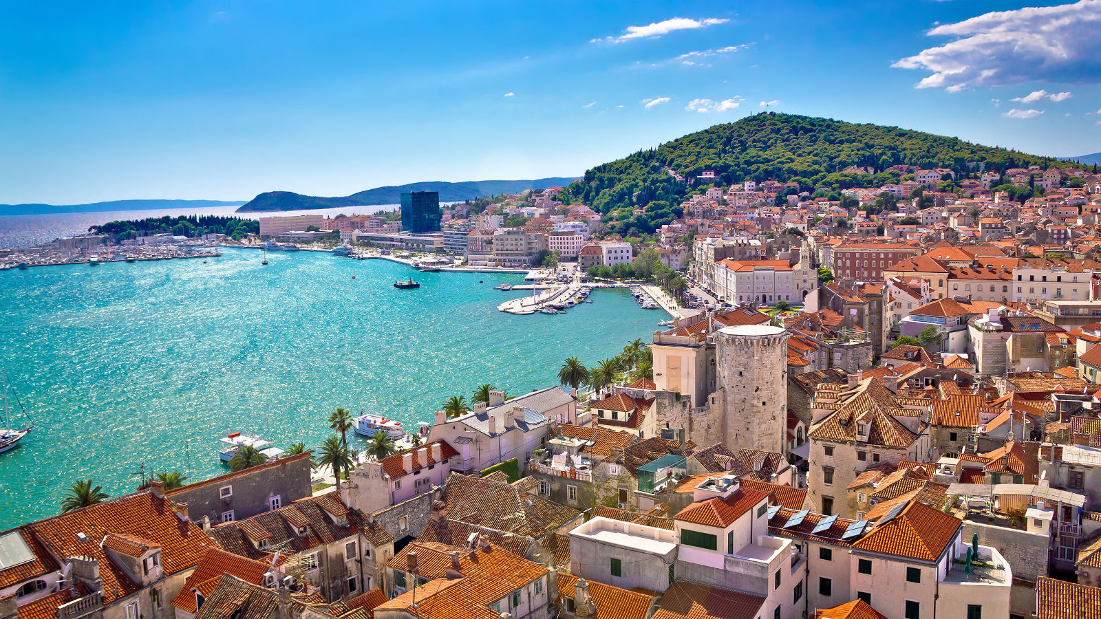 МАУ відновлює рейси до хорватських курортів на літній період