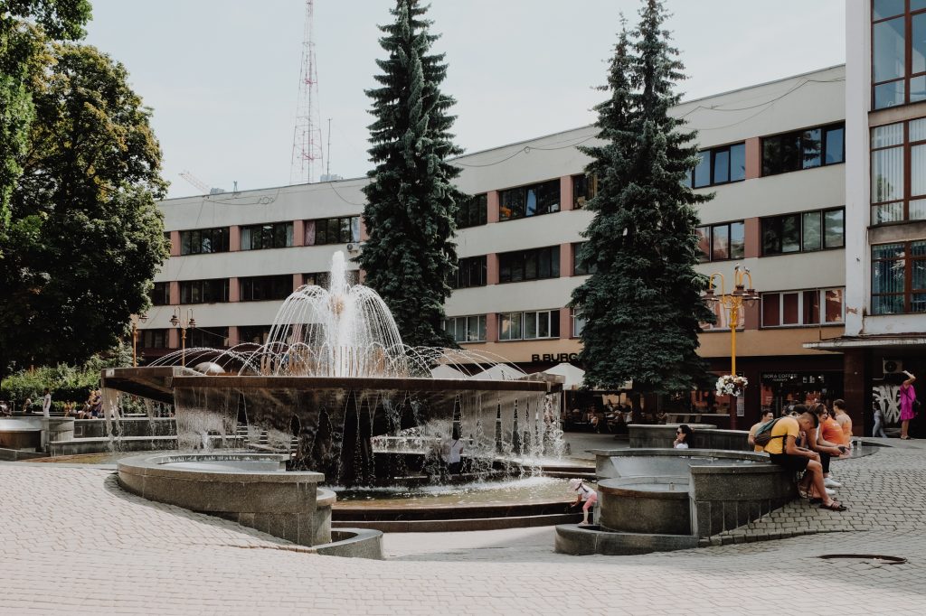 що подивитися в івано-франківську за один день