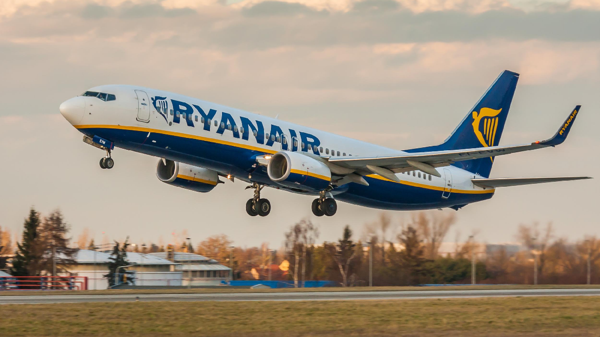 Швидкий розпродаж Ryanair: квитки з України - від €15