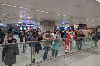 В аеропорту "Бориспіль" зробили вільний вхід для супроводжуючих