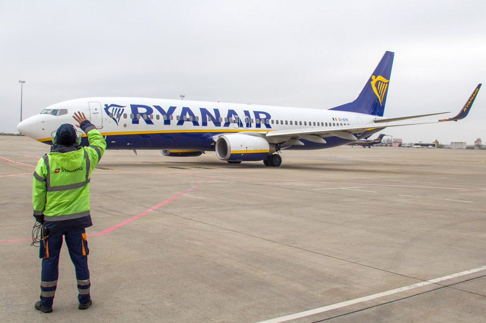 Ryanair зупинив продаж квитків на рейси з Харкова та Херсона