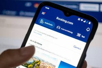 безкоштовне житло знижки для українських біженців від booking.com