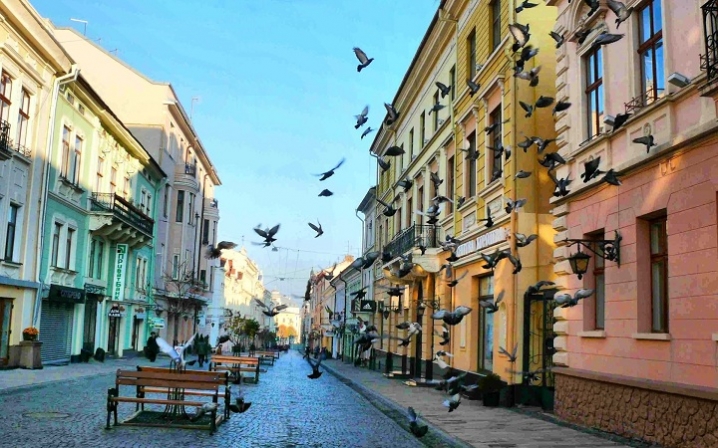 Центральні вулиці Чернівців зроблять пішохідними у вихідні дні