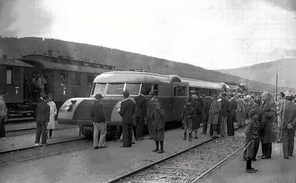 історія швидкісного потягу люкс торпеда закопане фото