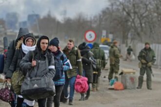 Міграційна служба спростить повернення депортованих у росію осіб