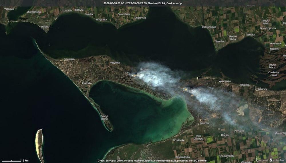 супутниковий знімок пожеж на кінбурнській косі екоцид 