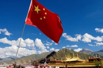 Китай скасує обов'язковий карантин по прибуттю до країни