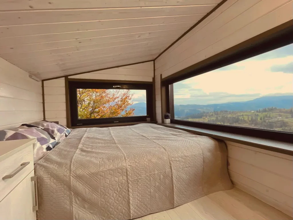 будинок в горах з панорамними вікнами в сласько