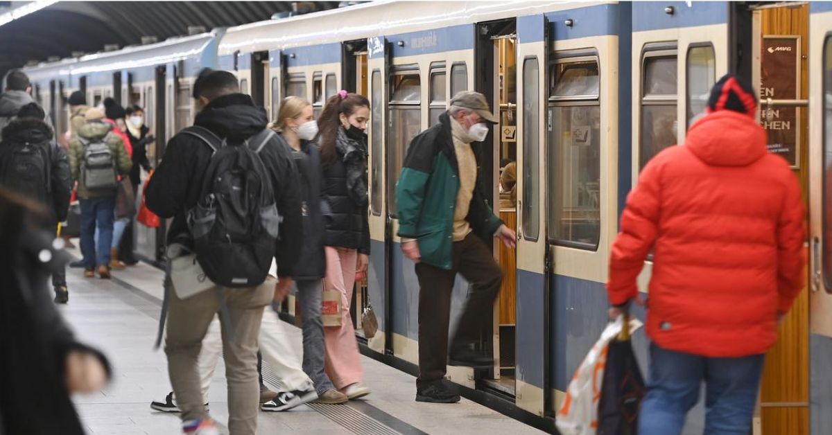У Німеччині скасують вимогу щодо масок в громадському транспорті