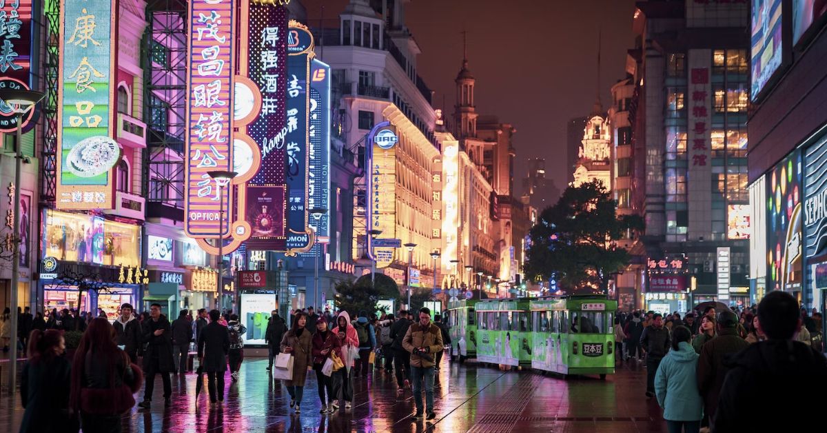 Китай відновив видачу туристичних віз