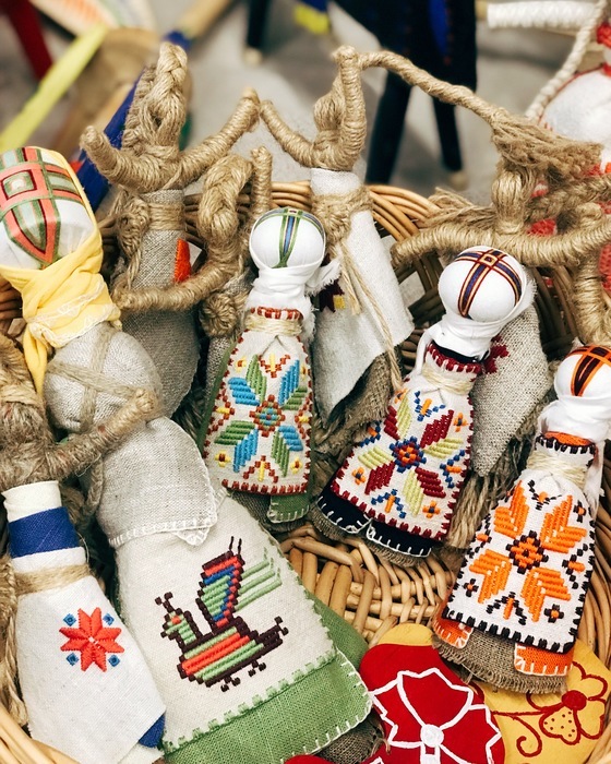 Ляльки-мотанки суверніри з україни