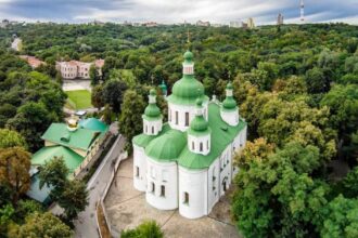 храми церкви україни які орендує московський патріархат