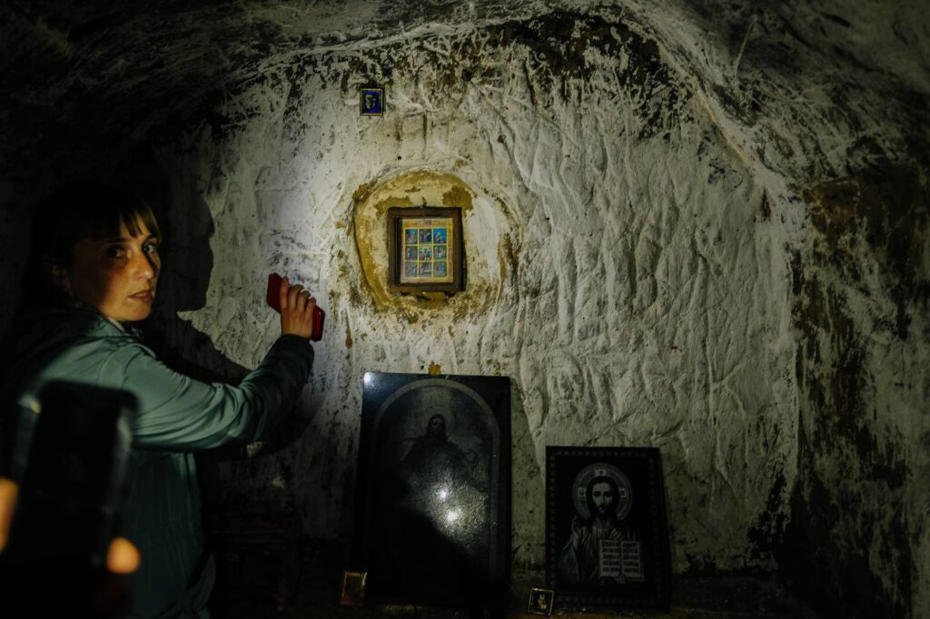 рихлівський монастир алея ялинок  печери