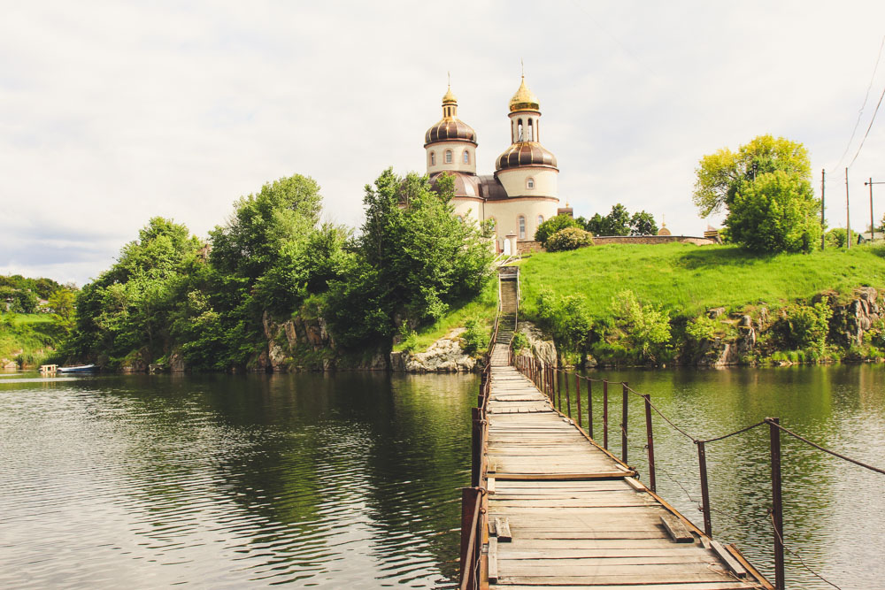 стеблів монастирь церква пантоний міст