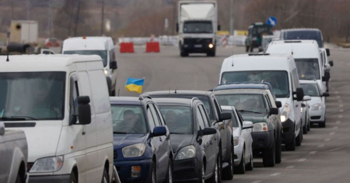 Українцям радять уникати українсько-польського кордону через довжелезні черги