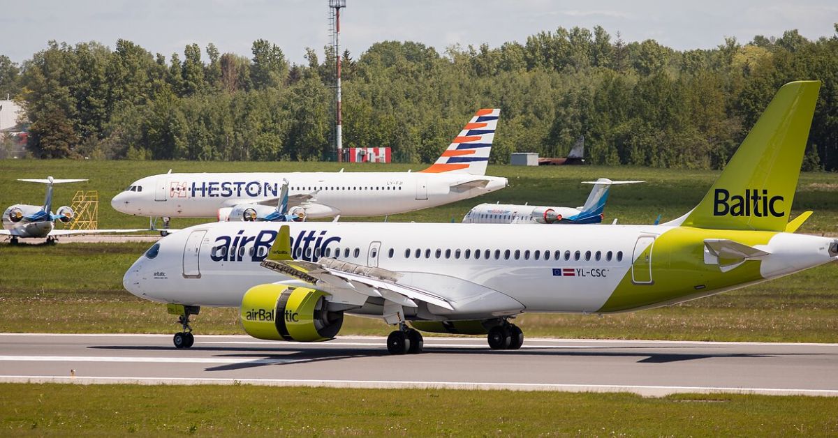 airBaltic розпродає квитки на усі рейси до травня наступного року