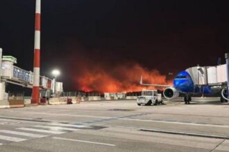 На Сицилії через лісові пожежі закривають аеропорти