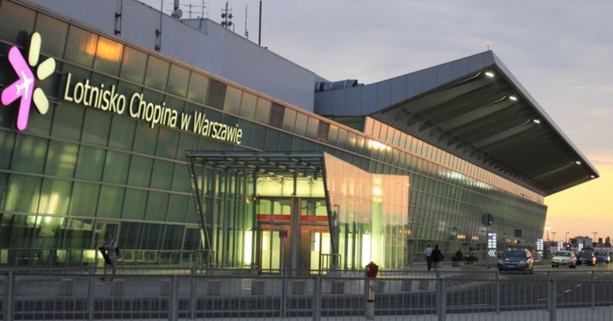 У варшавському аеропорту запустили послугу, що дозволяє зберегти речі, які заборонені для ручної поклажі