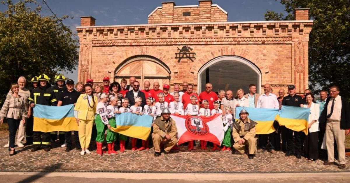 На Рівненщині відновили сторічне пожежне депо, збудоване чеськими колоністами