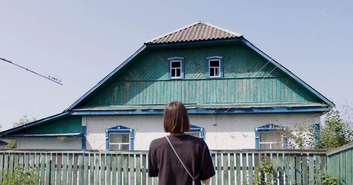 Українців закликають поділитись фото рідного сільського будинку
