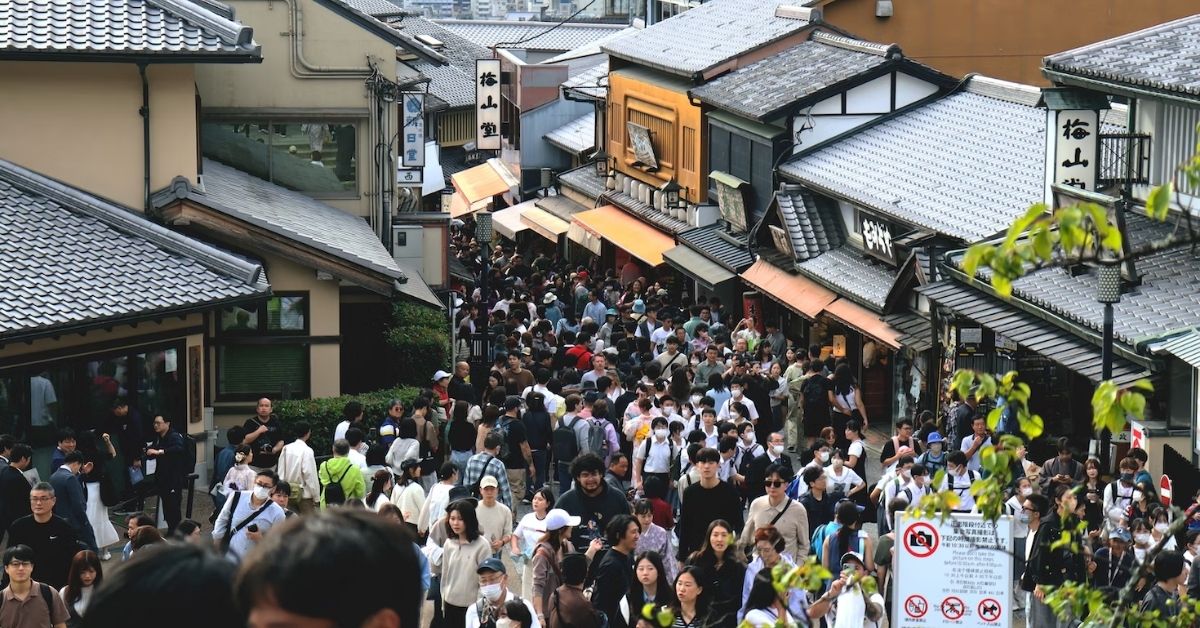Японія планує боротись з надмірним туризмом: названо основні кроки