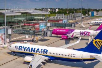 Ryanair та Wizz Air скасували майже по 50 напрямків у новому розкладі