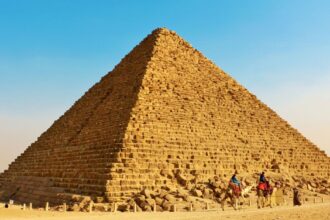 У Єгипті реставрують одну з пірамід до первозданного виду: чому експерти проти