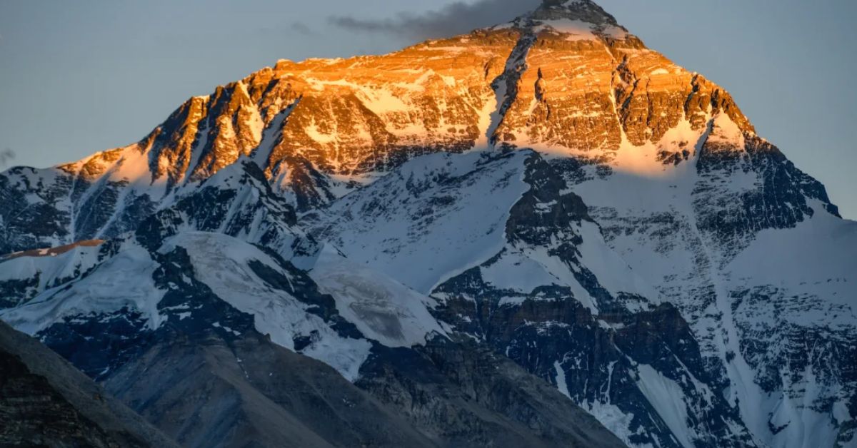 Китай відкрив доступ до Евересту для іноземних альпіністів