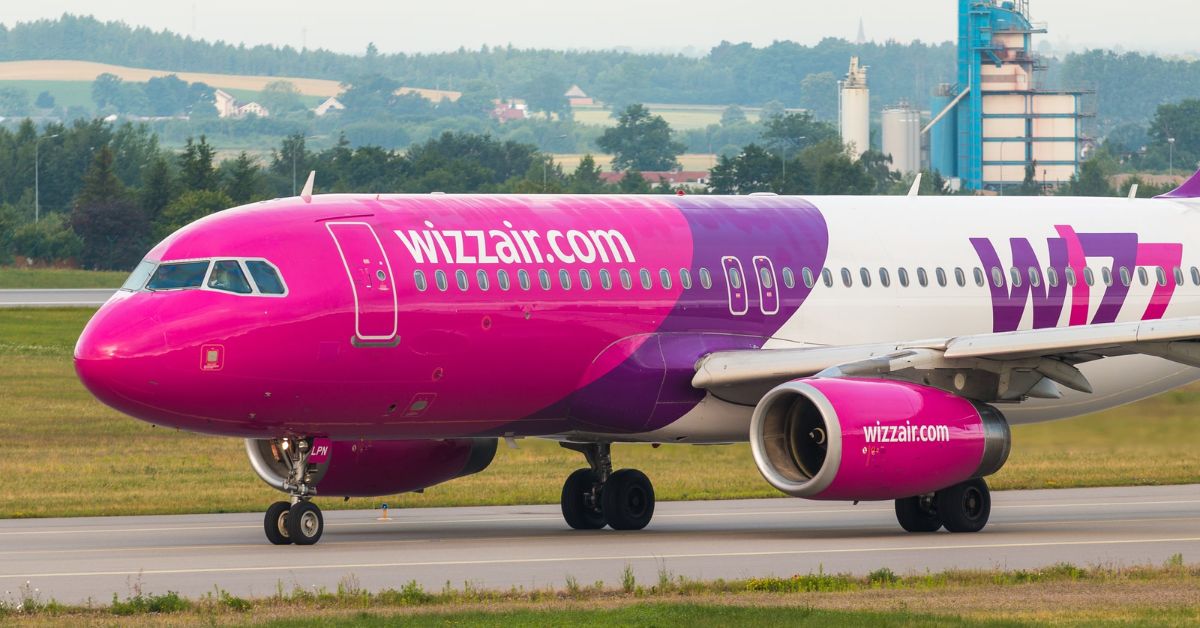 Wizz Air скасував вісім напрямків з Польщі