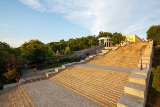 В Одесі для відвідувачів відкриють Потьомкінські сходи та два парки