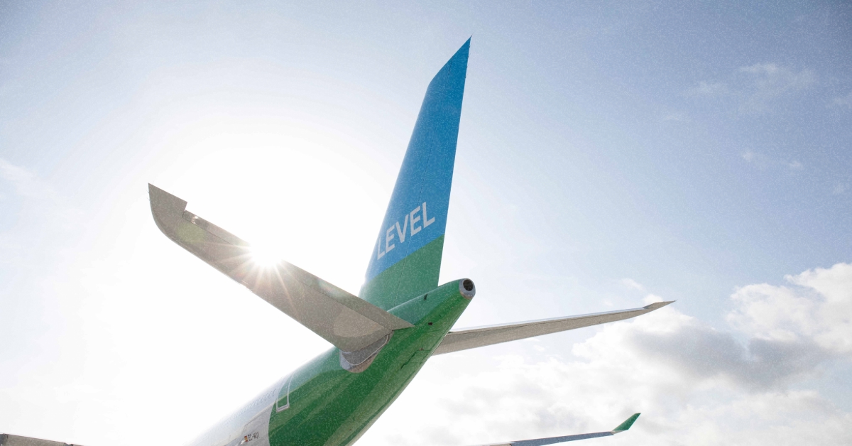 Літак авіакомпанії LEVEL Airbus A330-200