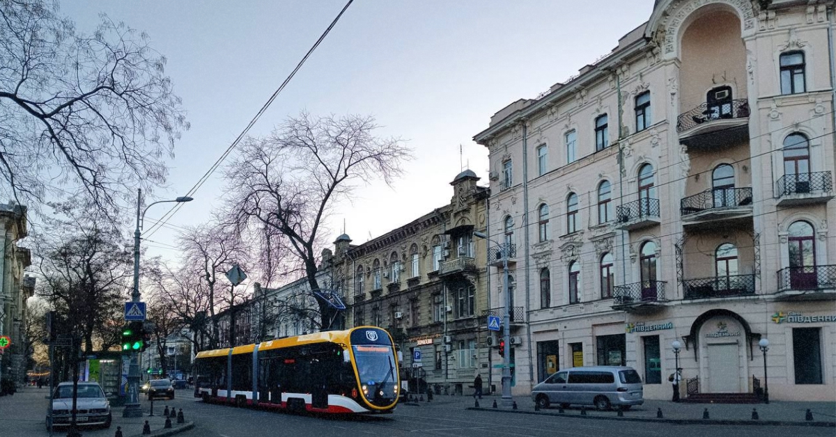 Новий низькопідлоговий трамвай на маршруті №7 в Одесі