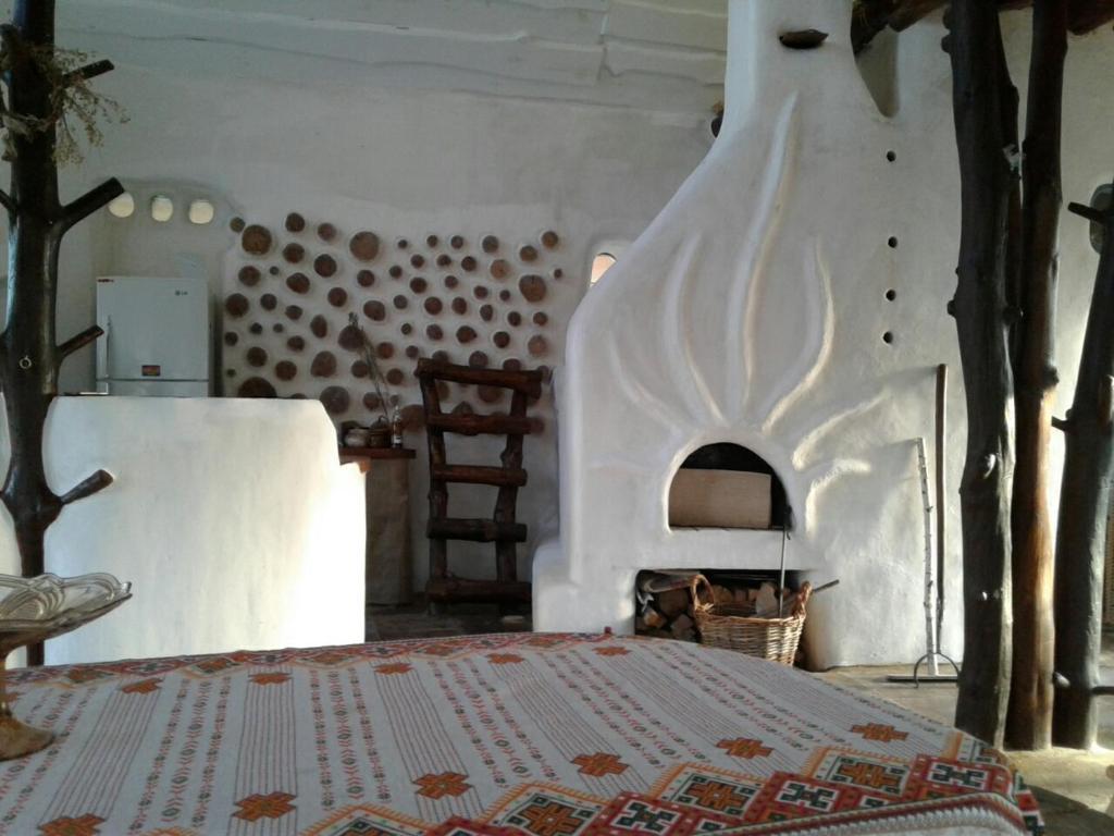 казковий будинок мазанка з власним каміном поблизу києва