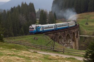 “Укрзалізниця” на один вікенд запускає додаткові поїзди до Ворохти