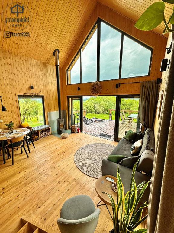 Будинок з чаном в карпатах в старуні Tbarn