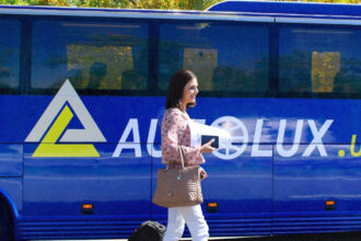 Автобус компанії 'Автолюкс' на міжнародному маршруті