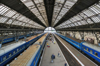 “Укрзалізниця” запроваджує “тактовий рух”: поїзди Київ – Львів курсуватимуть щогодини