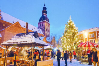 Названо найдешевше місто Європи для подорожі на Різдво