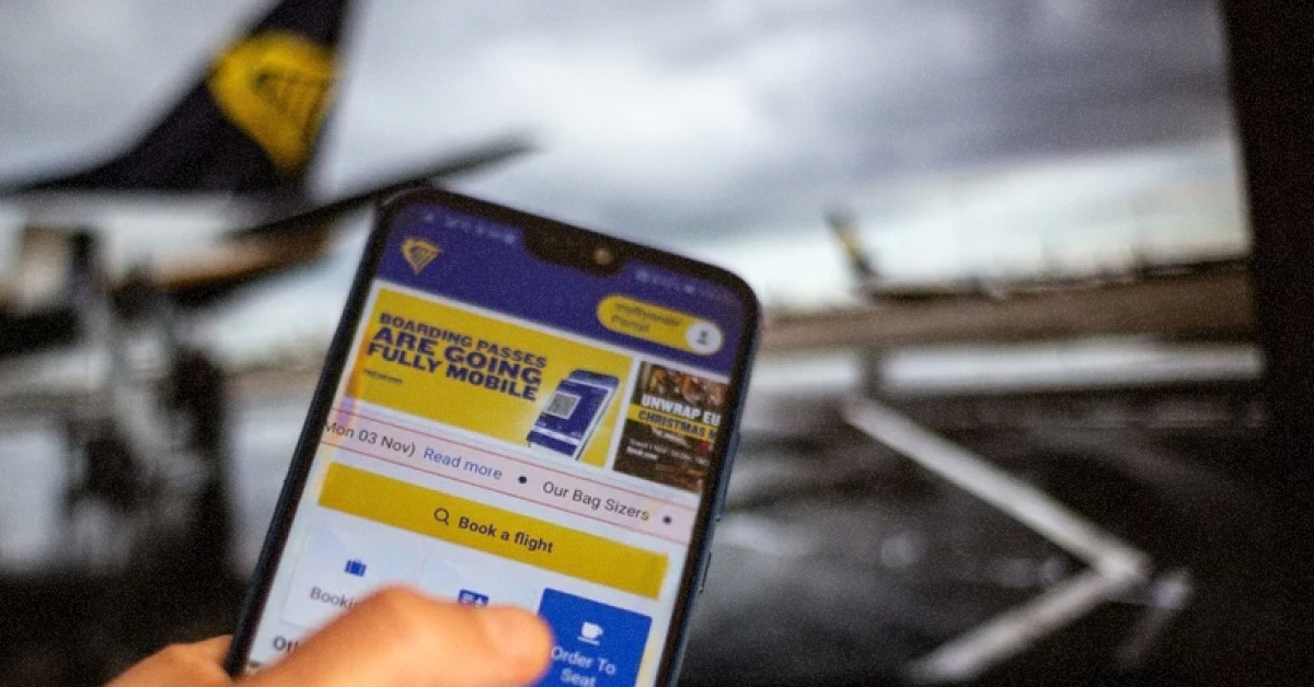 Цифровий посадковий талон з QR-кодом у застосунку myRyanair на смартфоні