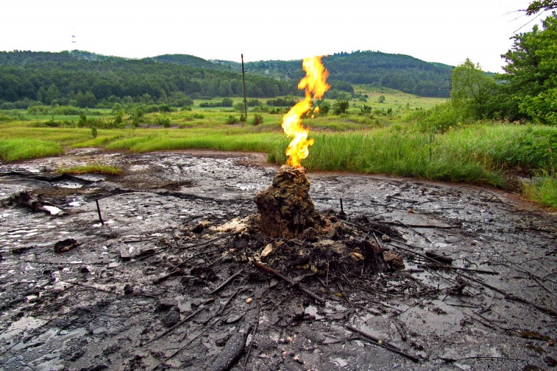 Грязьовий вулкан у Старуні цікаве місце недалеко від франківська